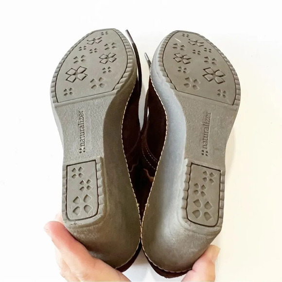 Naturalizer‎ Kaitlyn Brown Suede Wedge Bootie Women’s Size 9 Autumn in New York - Picture 3 of 12